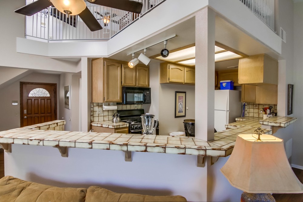 Virtual tour photo 19 of 43 for 735 Santa Clara Pl #3