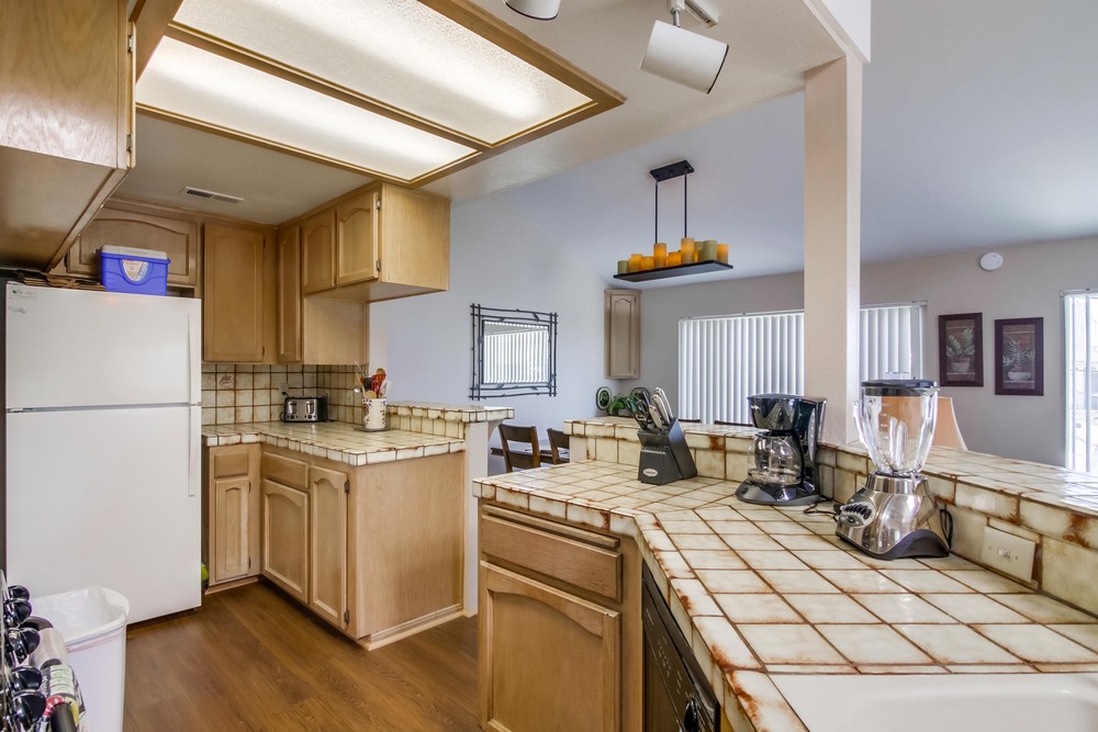 Virtual tour photo 23 of 43 for 735 Santa Clara Pl #3