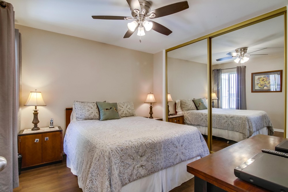 Virtual tour photo 28 of 43 for 735 Santa Clara Pl #3