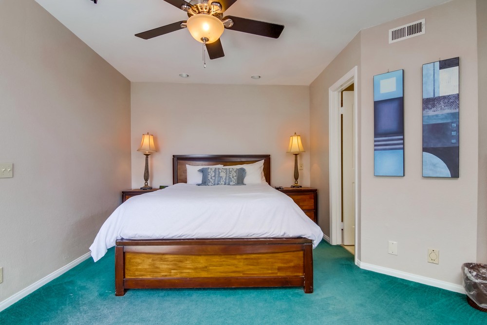 Virtual tour photo 33 of 43 for 735 Santa Clara Pl #3