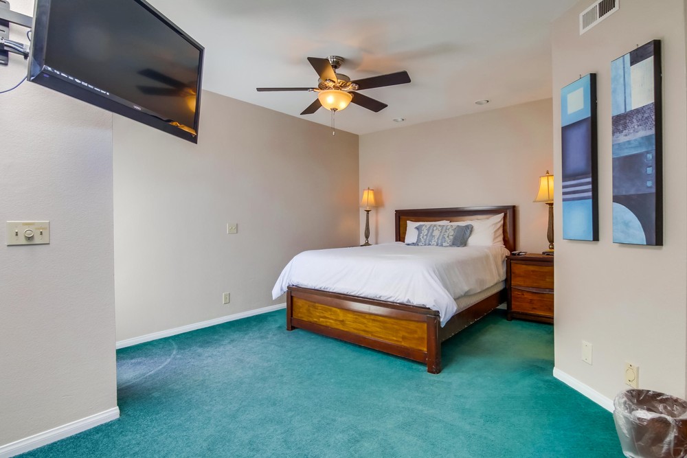 Virtual tour photo 34 of 43 for 735 Santa Clara Pl #3
