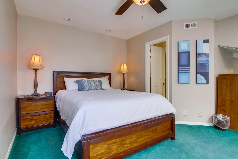 Virtual tour photo 36 of 43 for 735 Santa Clara Pl #3