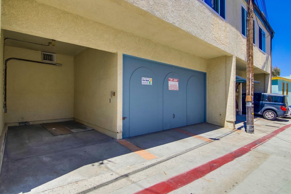 Virtual tour photo 44 of 43 for 735 Santa Clara Pl #3
