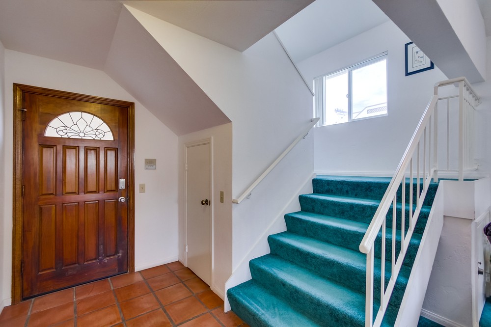 Virtual tour photo 1 of 72 for 735 Santa Clara Place #1