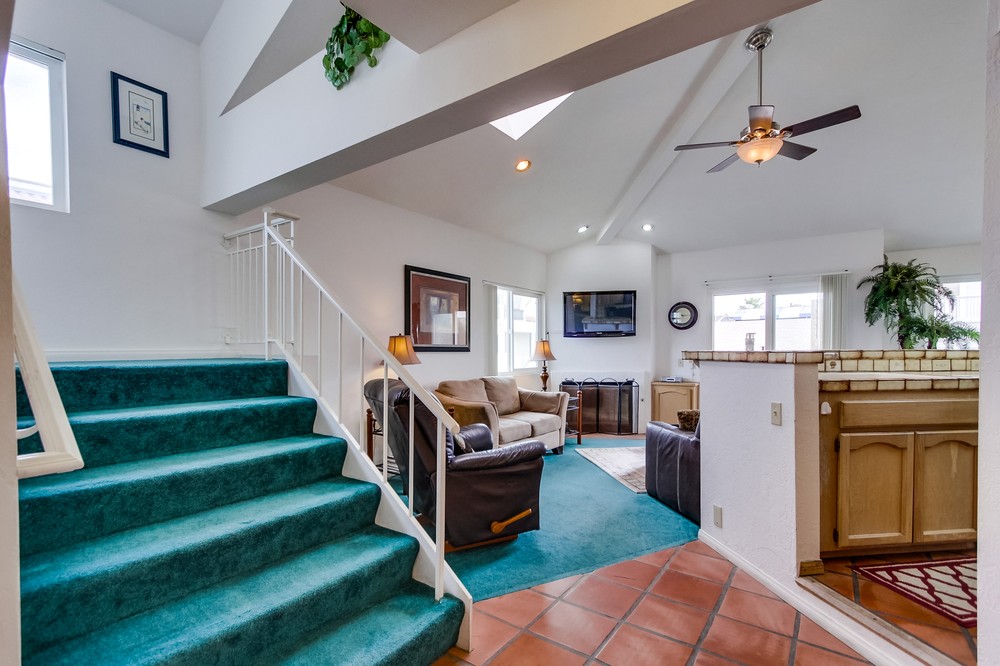 Virtual tour photo 3 of 72 for 735 Santa Clara Place #1