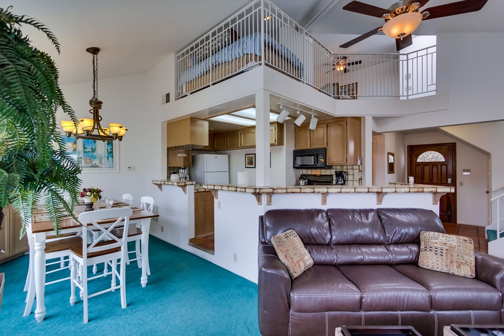 Virtual tour photo 8 of 72 for 735 Santa Clara Place #1