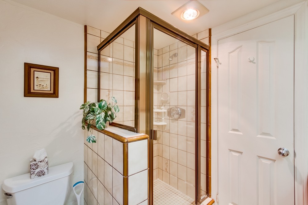 Virtual tour photo 41 of 72 for 735 Santa Clara Place #1
