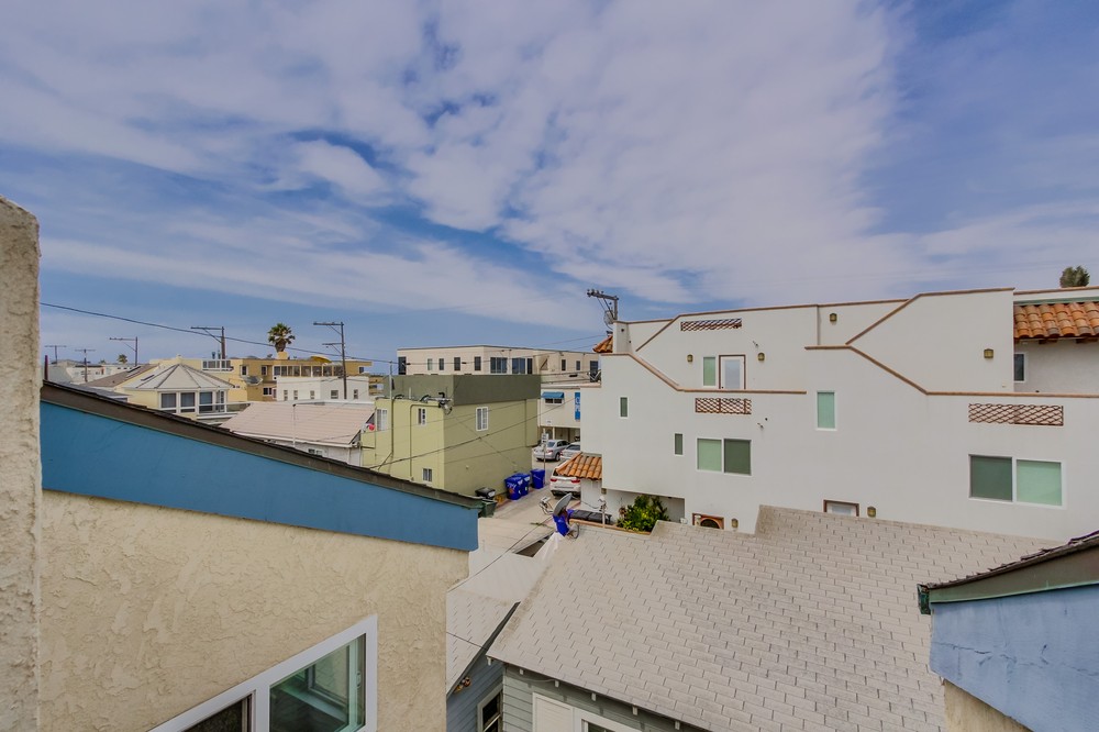 Virtual tour photo 45 of 72 for 735 Santa Clara Place #1