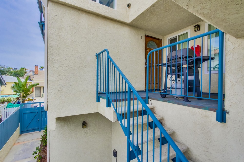 Virtual tour photo 50 of 72 for 735 Santa Clara Place #1