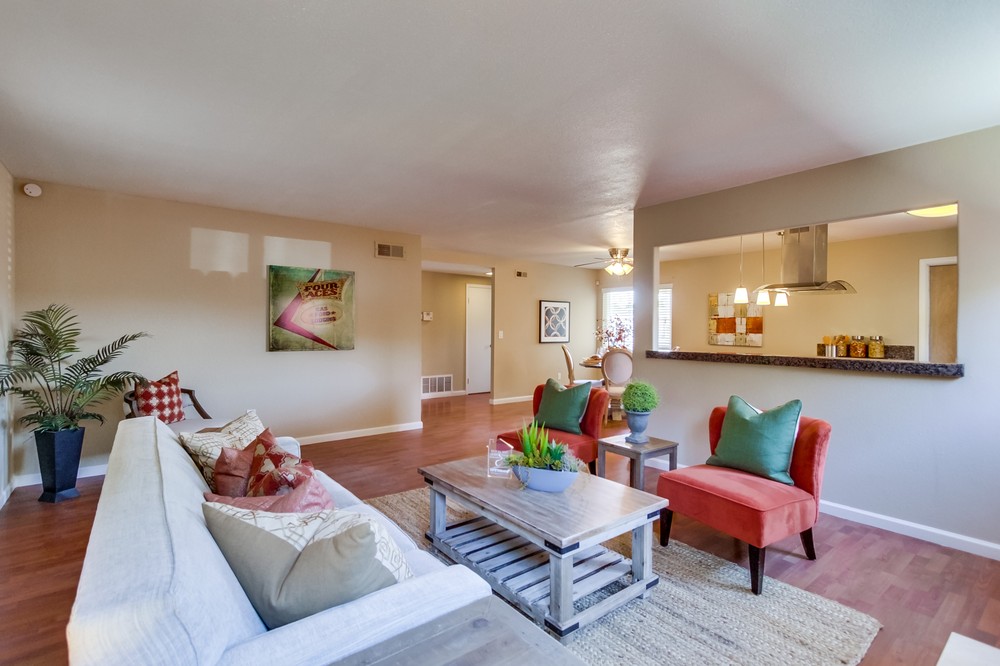 Virtual tour photo 10 of 39 for 7352 Prairie Mound Way