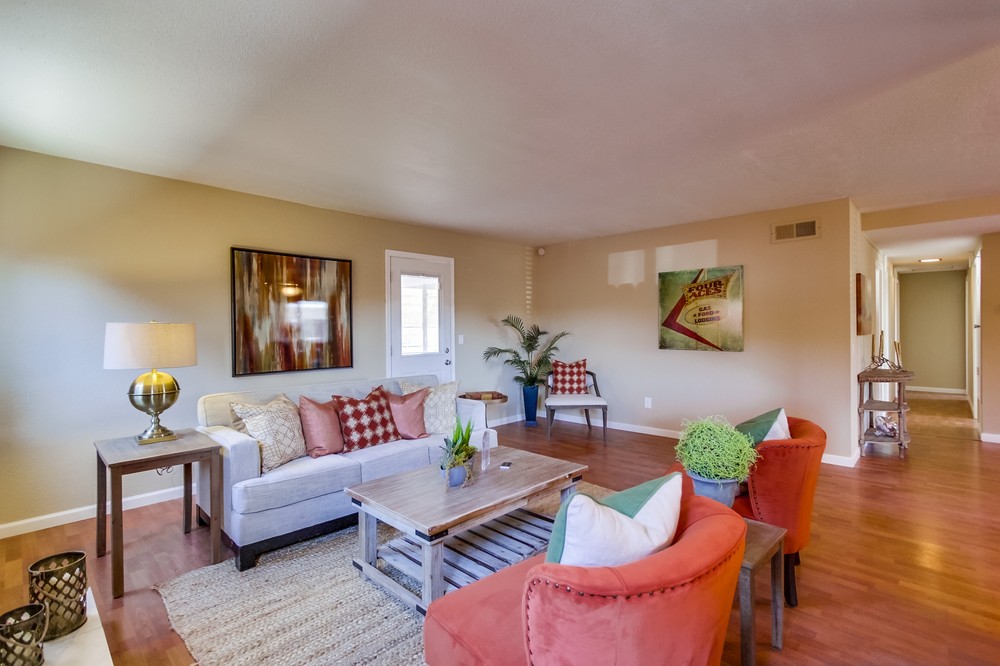 Virtual tour photo 11 of 39 for 7352 Prairie Mound Way