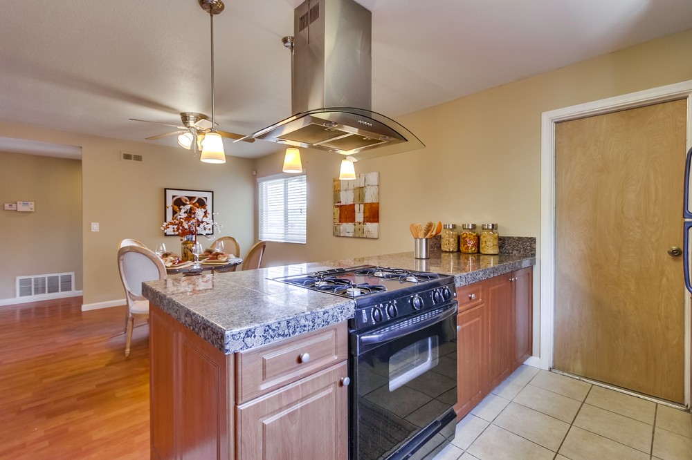 Virtual tour photo 16 of 39 for 7352 Prairie Mound Way