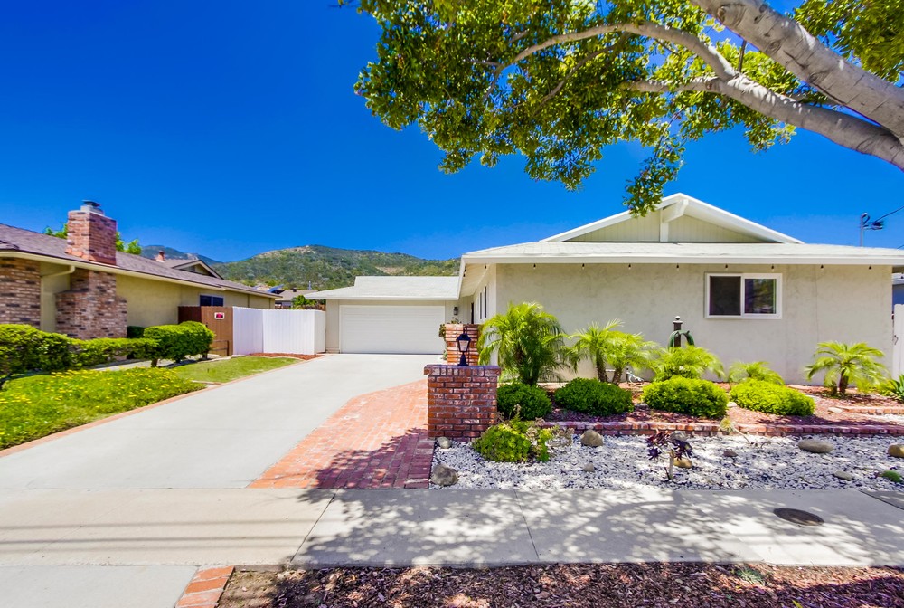 Virtual tour photo 5 of 41 for 7354 Ballinger Ave