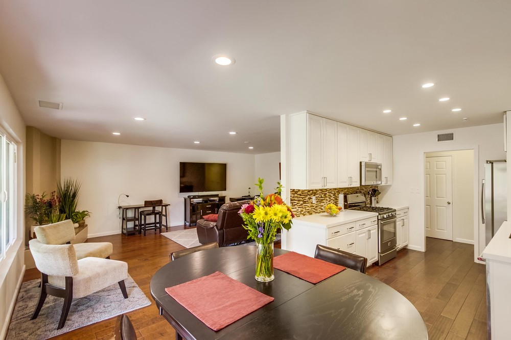 Virtual tour photo 14 of 41 for 7354 Ballinger Ave