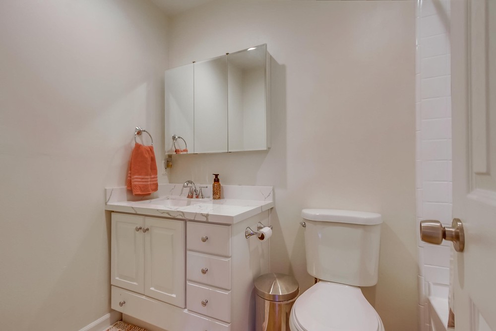 Virtual tour photo 19 of 41 for 7354 Ballinger Ave