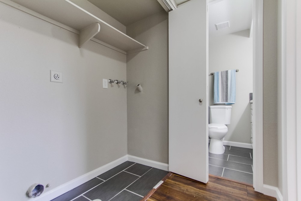 Virtual tour photo 21 of 33 for 7356 Tooma St #225
