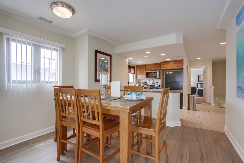 Virtual tour photo 10 of 60 for 736 Island Ct