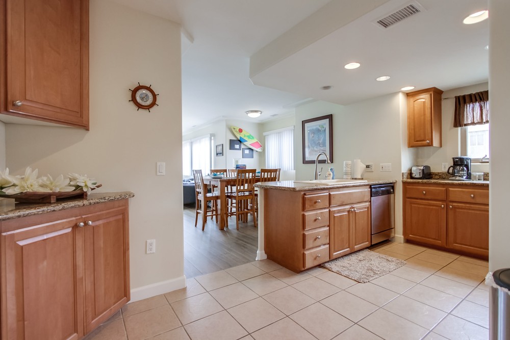 Virtual tour photo 15 of 60 for 736 Island Ct