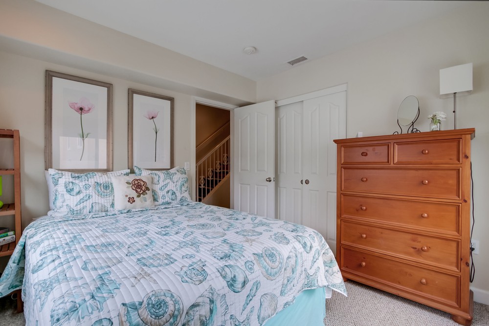 Virtual tour photo 31 of 60 for 736 Island Ct