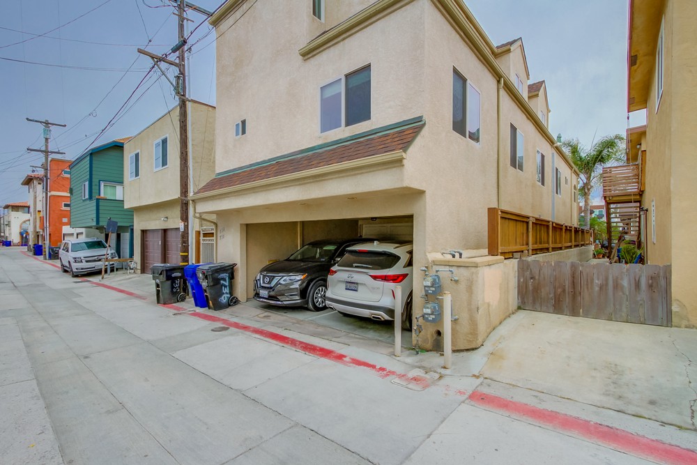 Virtual tour photo 47 of 60 for 736 Island Ct