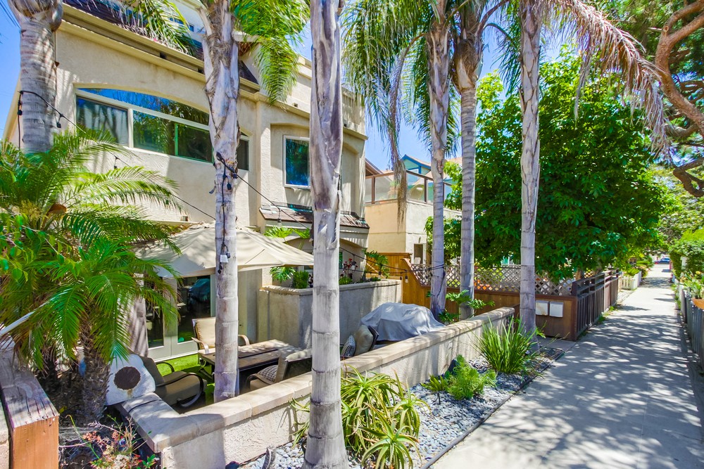 Virtual tour photo 50 of 60 for 736 Island Ct
