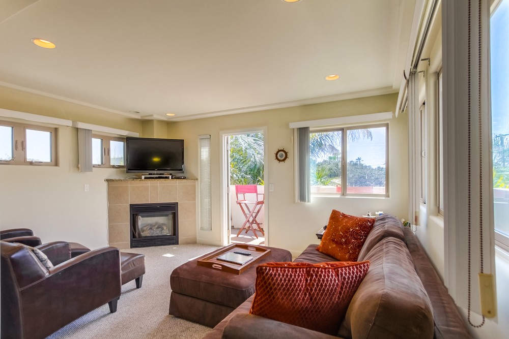 Virtual tour photo 9 of 53 for 736 Island Ct