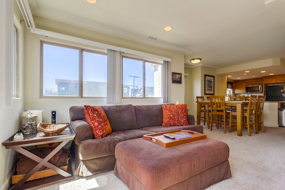Virtual tour photo 11 of 53 for 736 Island Ct