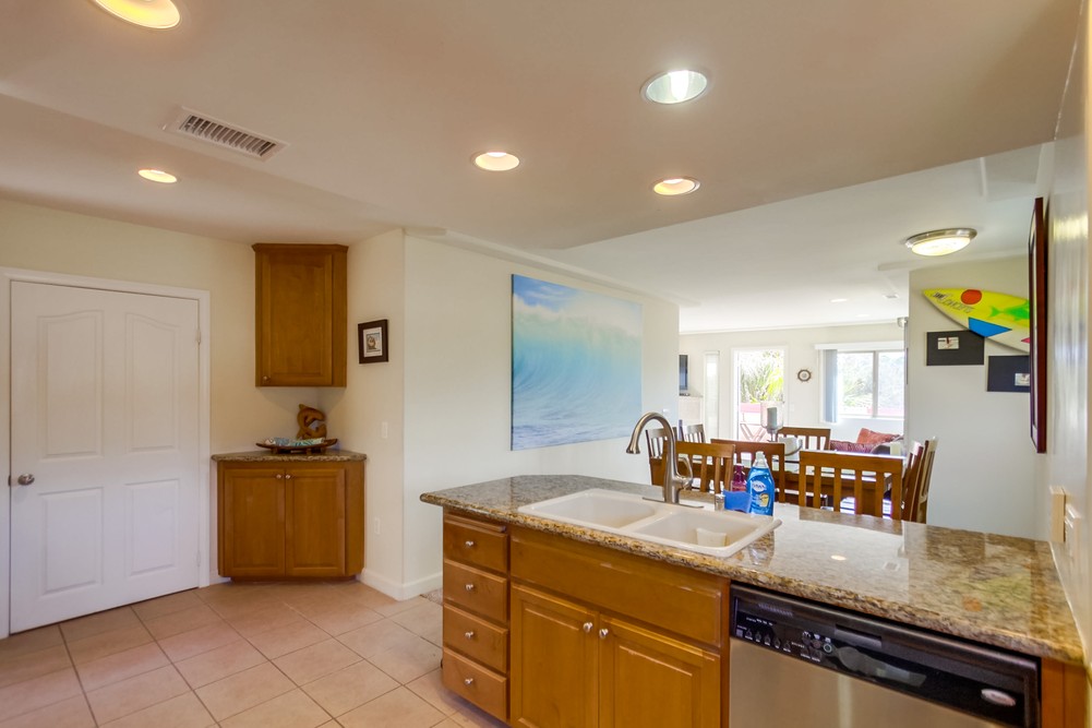Virtual tour photo 20 of 53 for 736 Island Ct