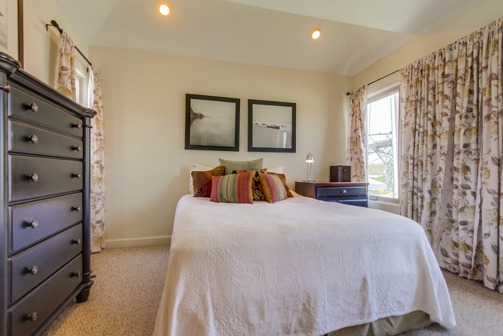 Virtual tour photo 27 of 53 for 736 Island Ct