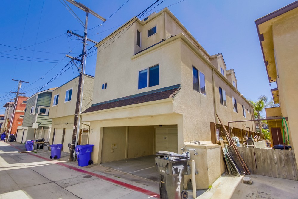 Virtual tour photo 46 of 53 for 736 Island Ct