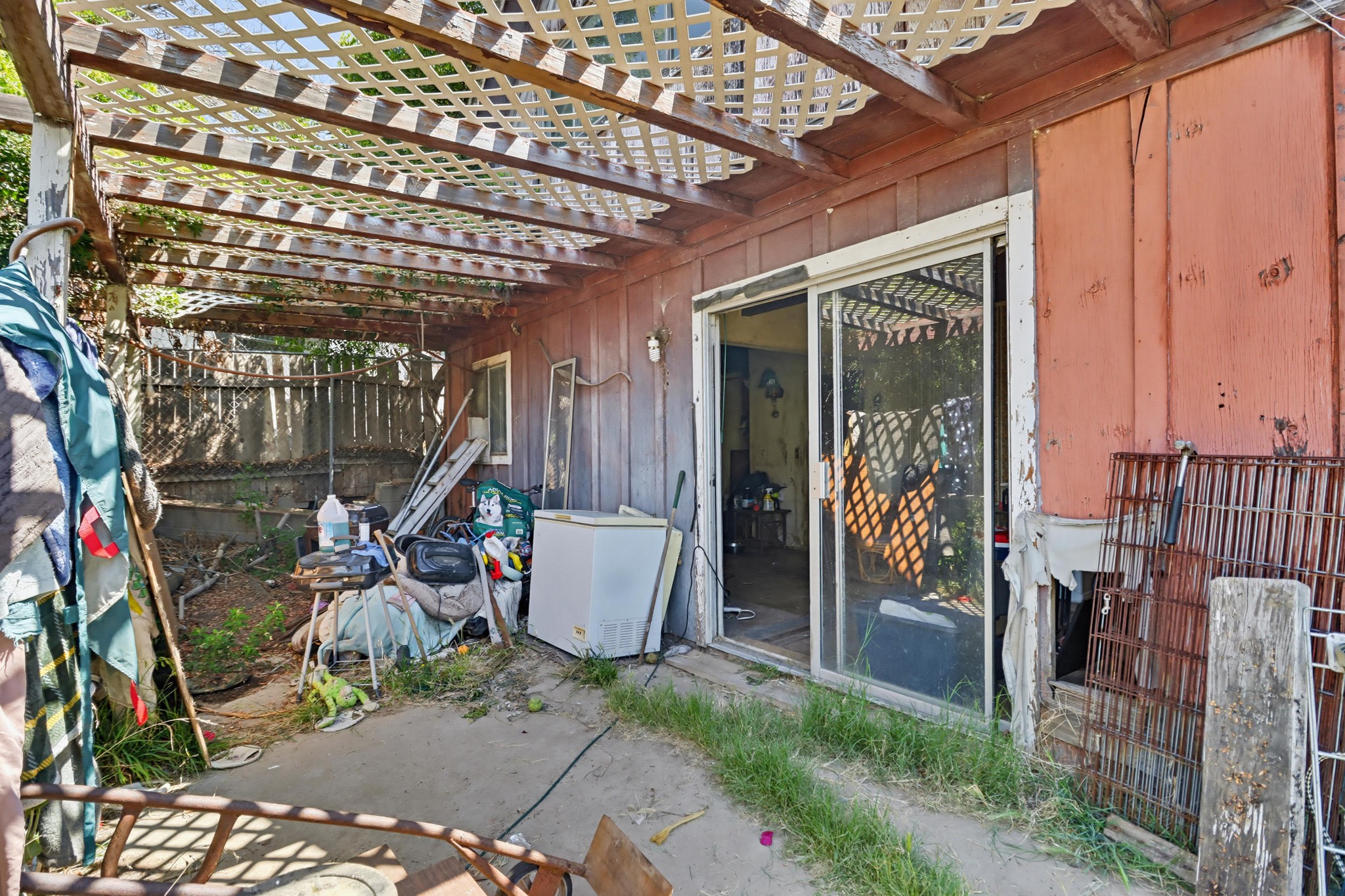Virtual tour photo 28 of 34 for 736 Sacramento Ave