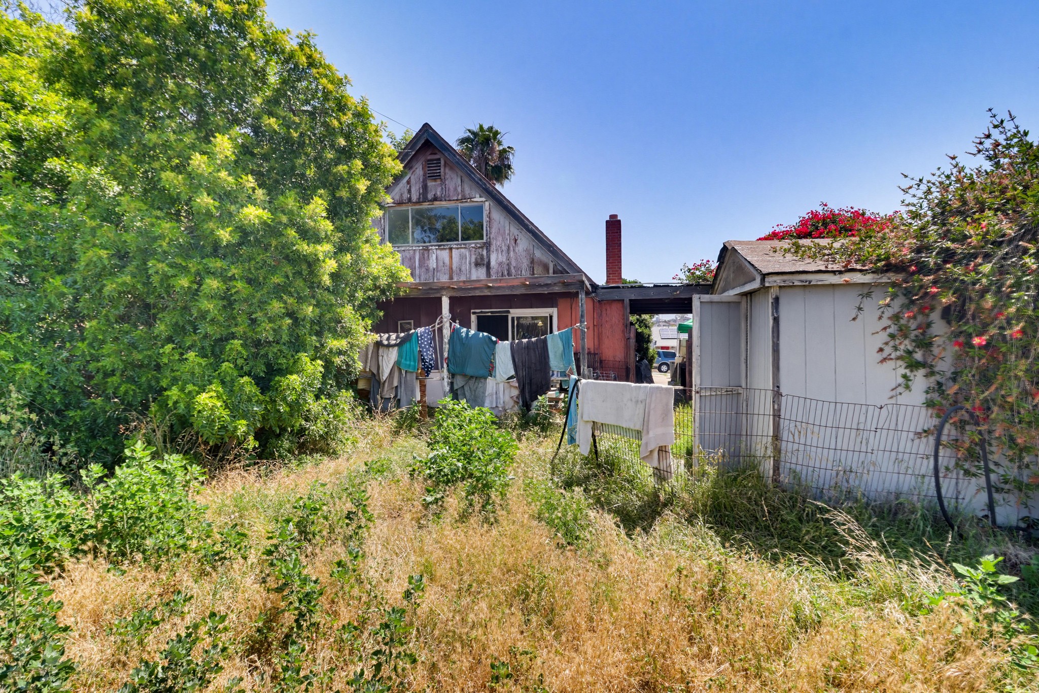 Virtual tour photo 32 of 34 for 736 Sacramento Ave
