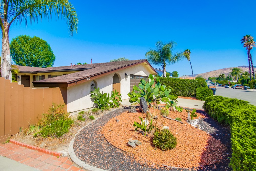 Virtual tour photo 7 of 53 for 7360 Melotte St