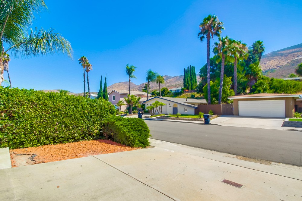 Virtual tour photo 9 of 53 for 7360 Melotte St