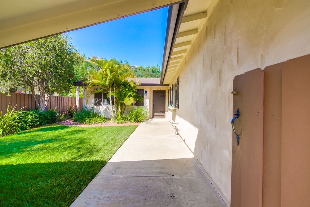 Virtual tour photo 10 of 53 for 7360 Melotte St