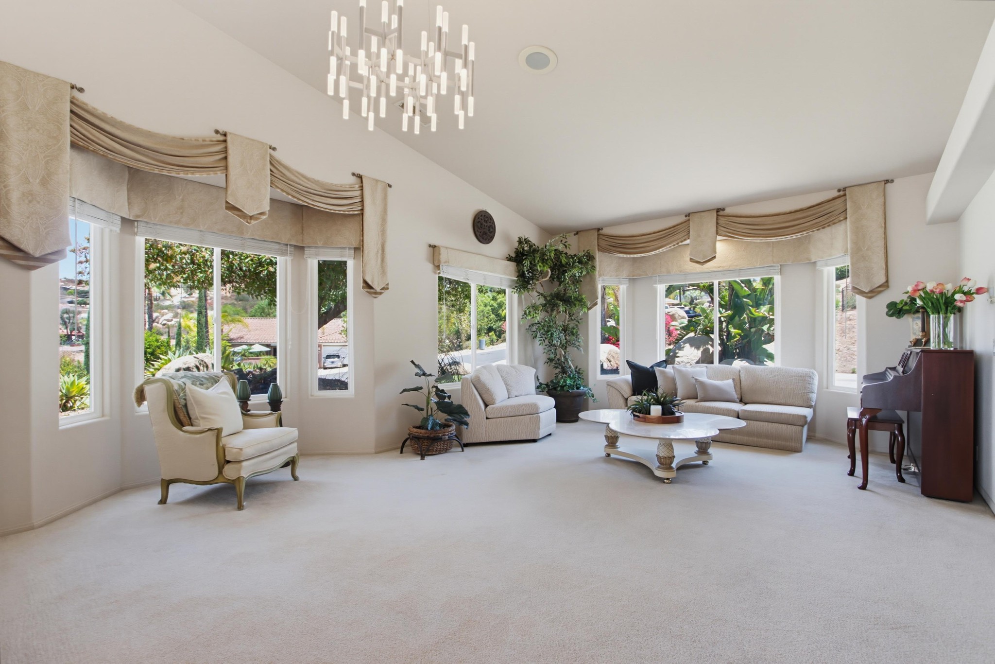 Virtual tour photo 17 of 83 for 737 Camelot Pkwy