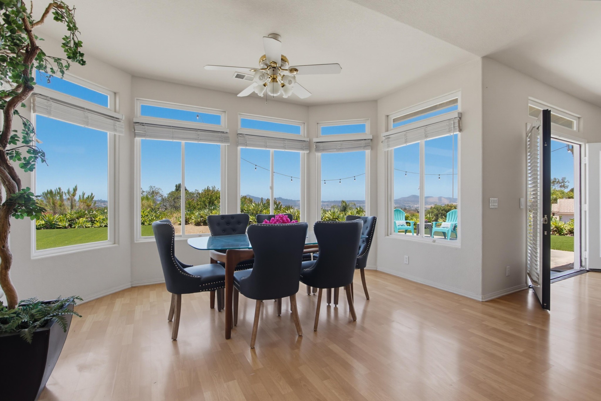 Virtual tour photo 30 of 83 for 737 Camelot Pkwy