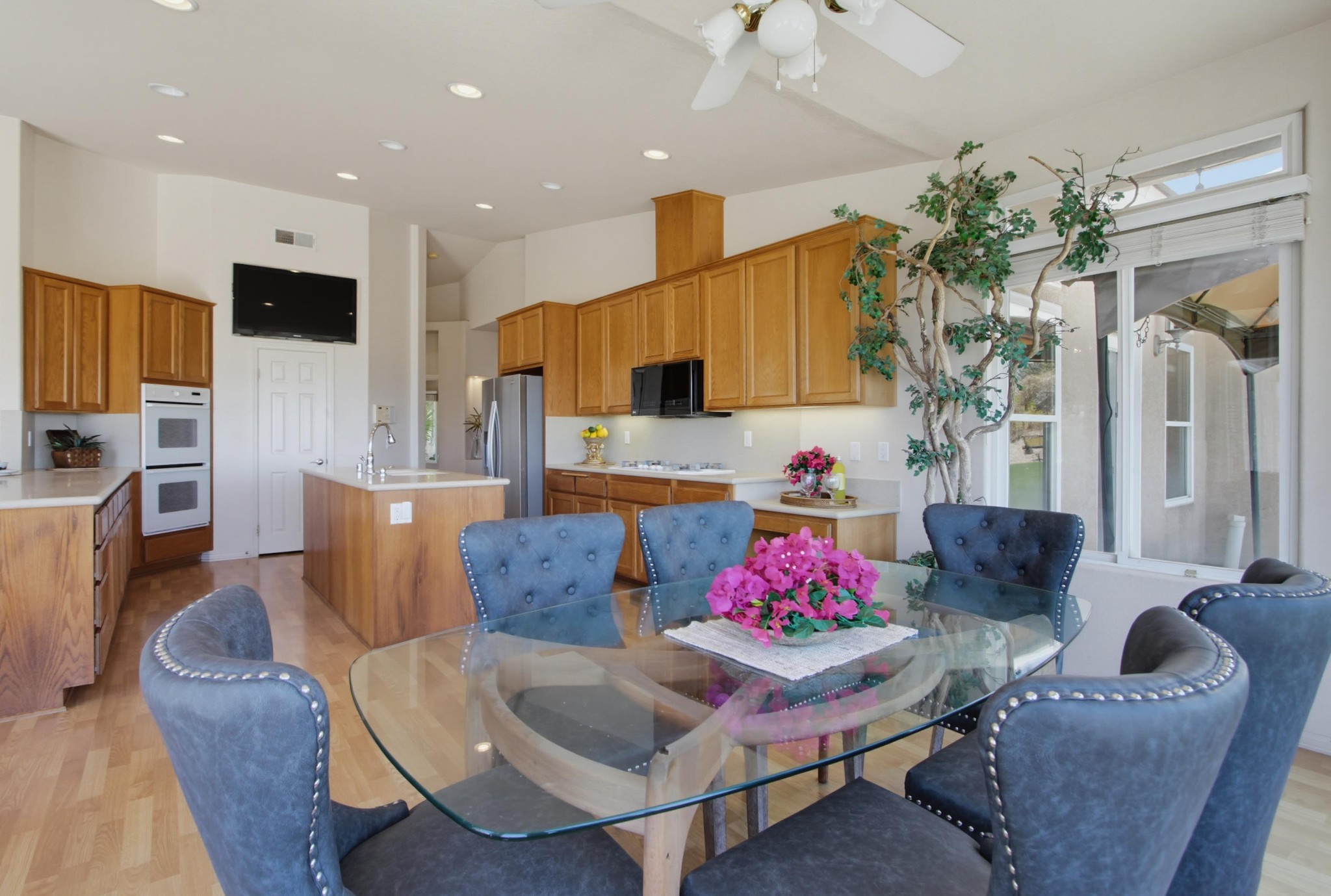 Virtual tour photo 32 of 83 for 737 Camelot Pkwy