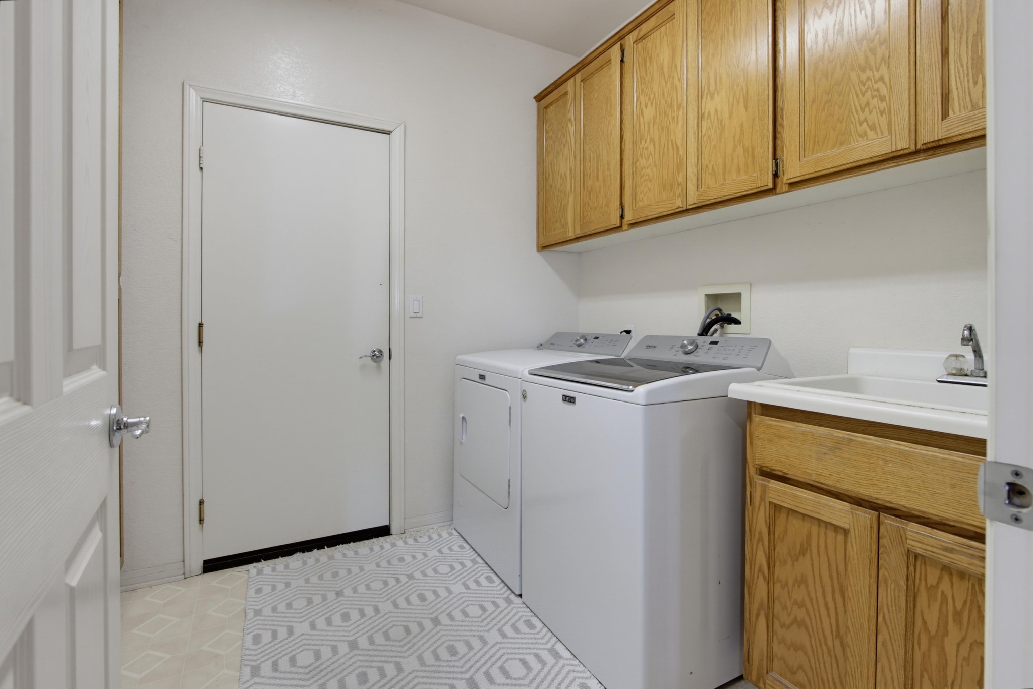 Virtual tour photo 47 of 83 for 737 Camelot Pkwy