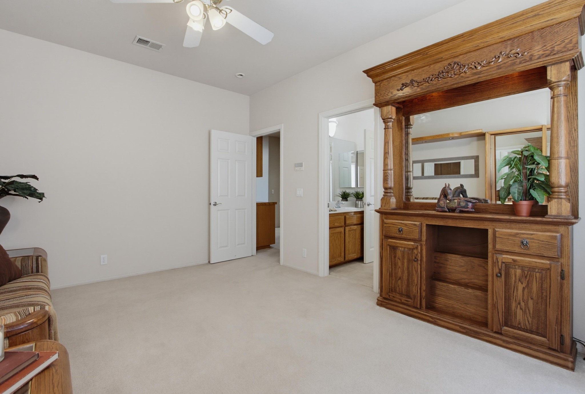 Virtual tour photo 51 of 83 for 737 Camelot Pkwy