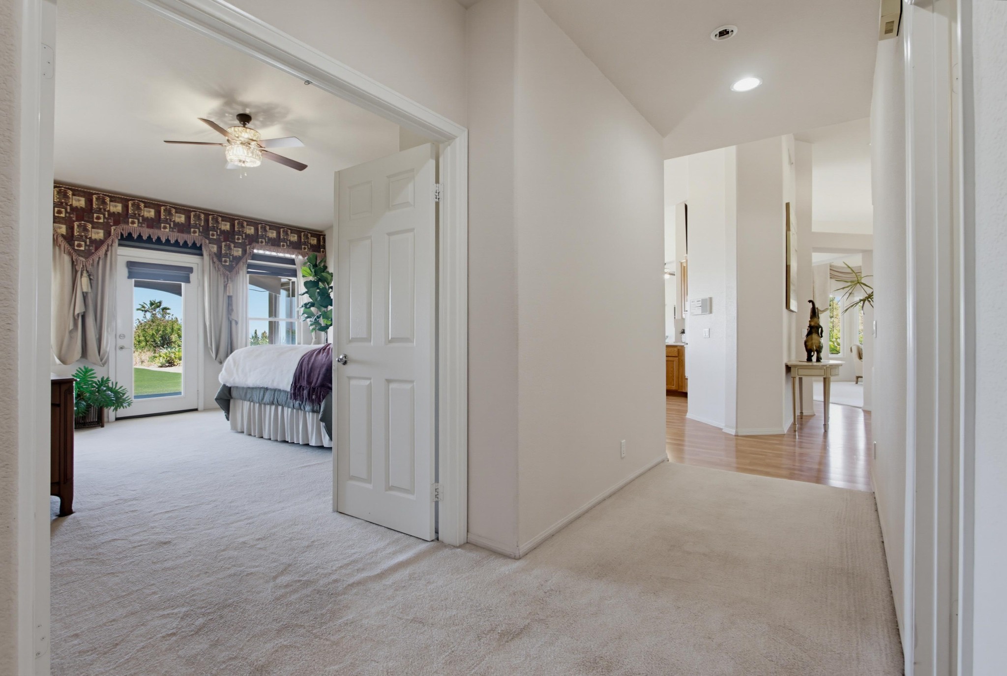 Virtual tour photo 58 of 83 for 737 Camelot Pkwy