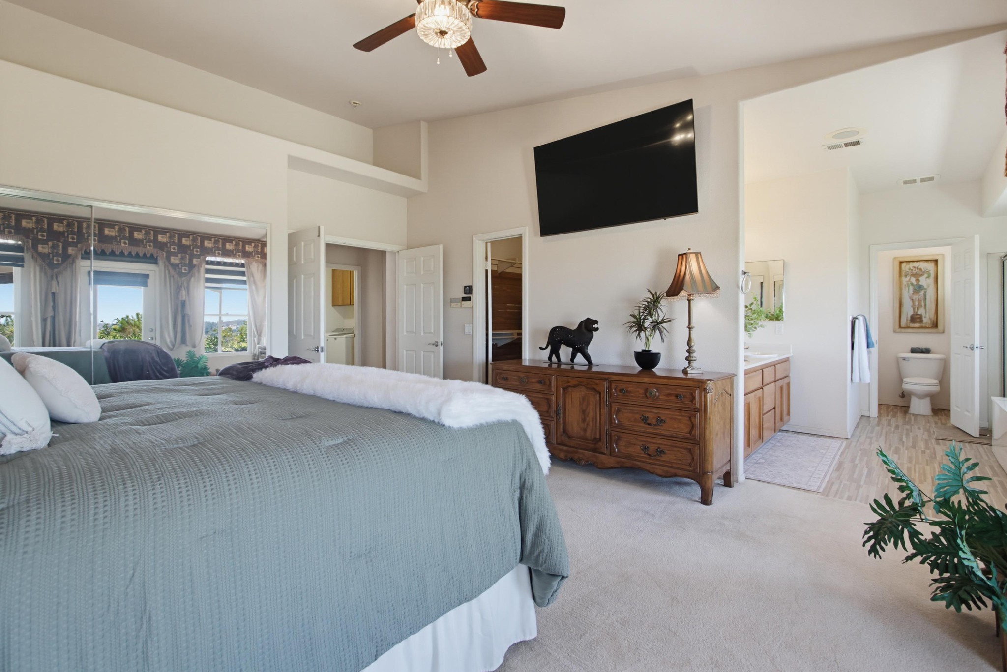 Virtual tour photo 61 of 83 for 737 Camelot Pkwy