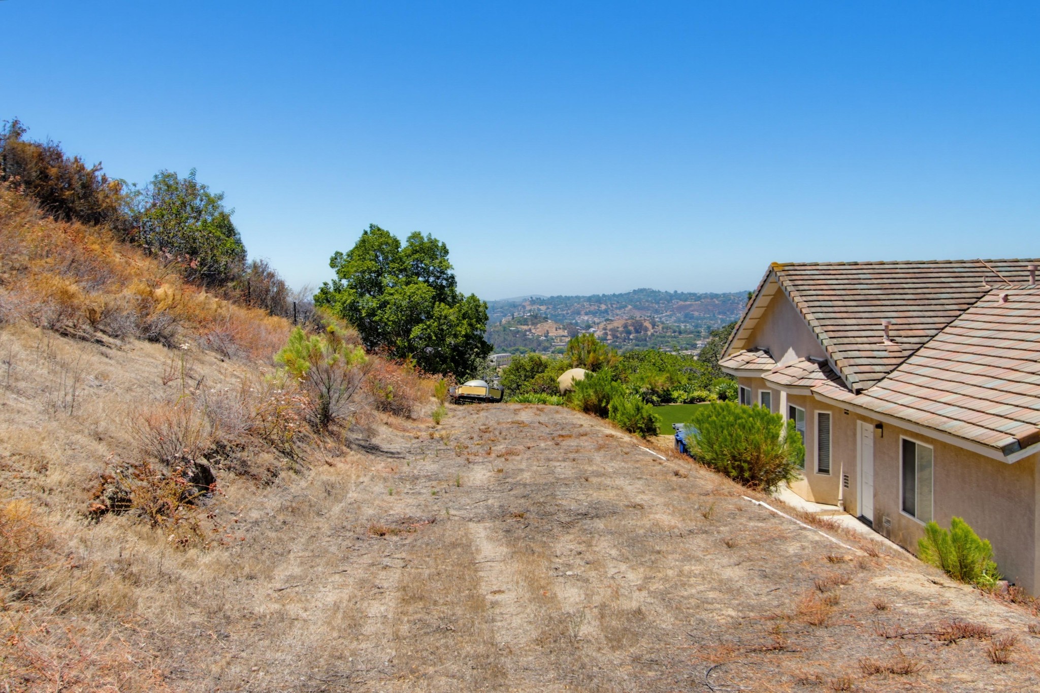Virtual tour photo 81 of 83 for 737 Camelot Pkwy