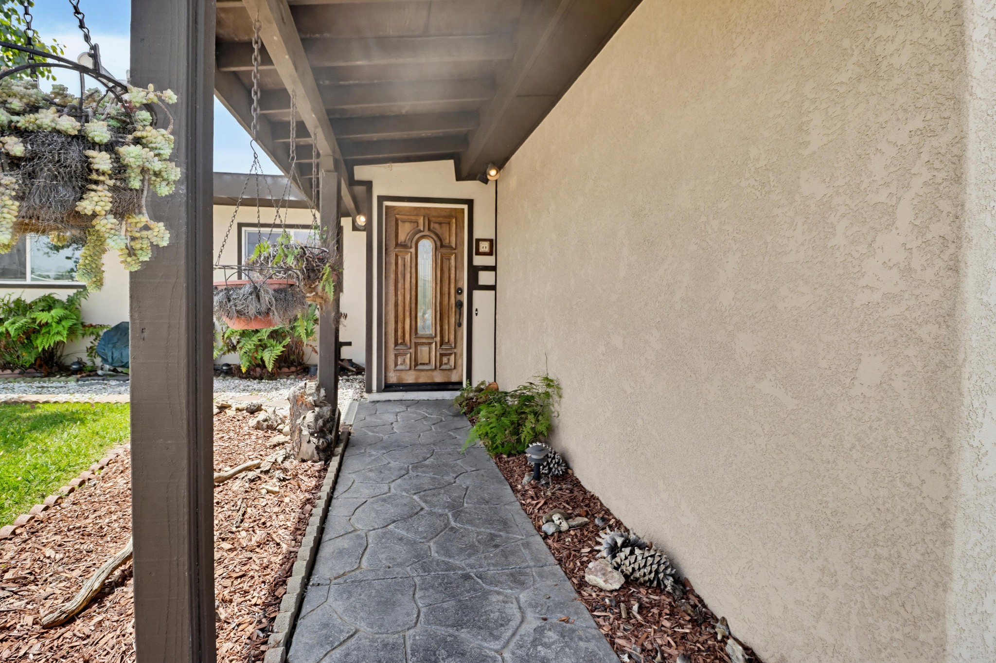 Virtual tour photo 6 of 41 for 737 Hemlock Ave