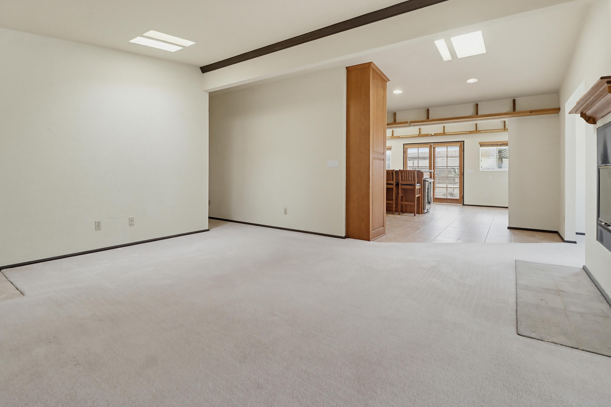 Virtual tour photo 10 of 41 for 737 Hemlock Ave