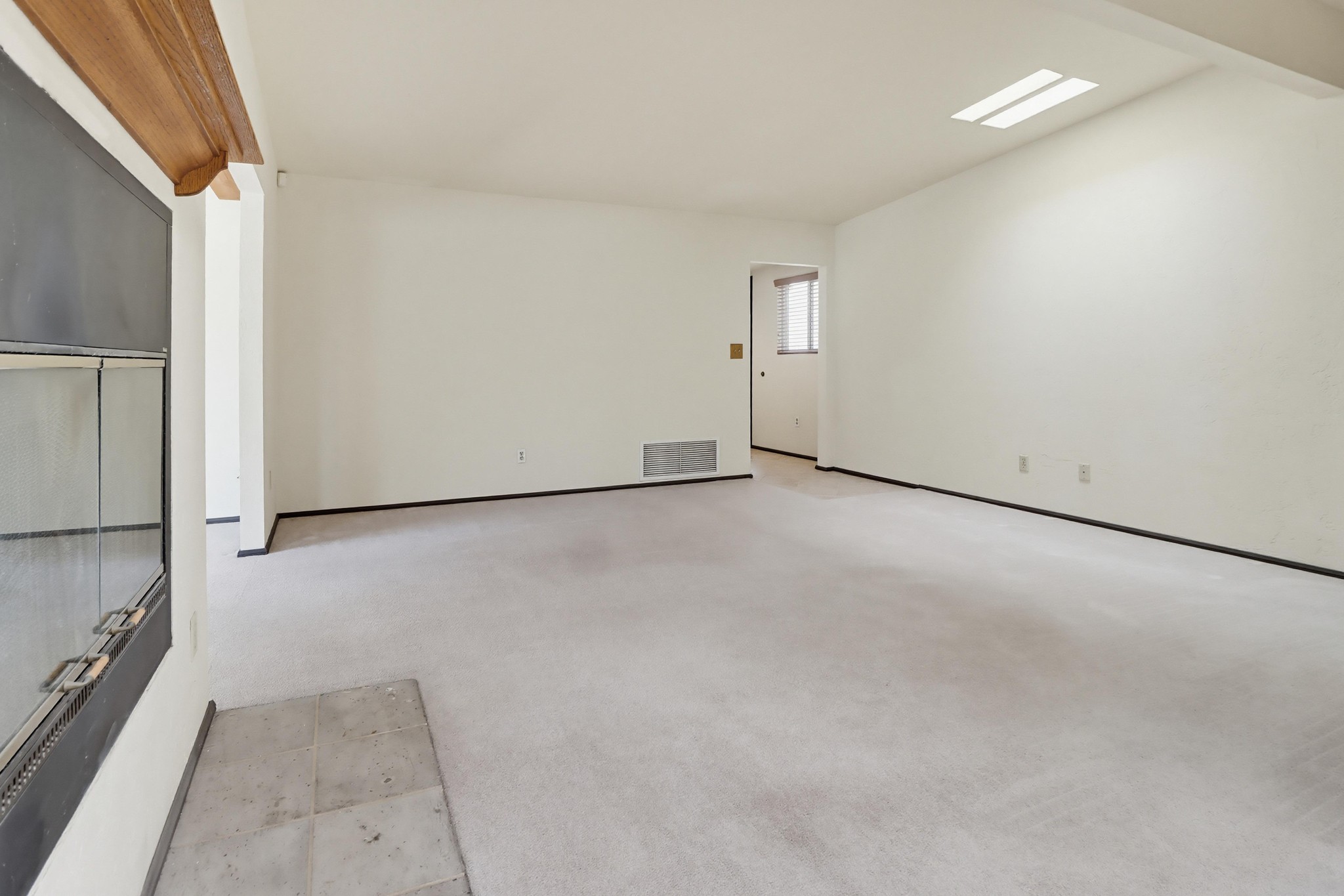 Virtual tour photo 14 of 41 for 737 Hemlock Ave