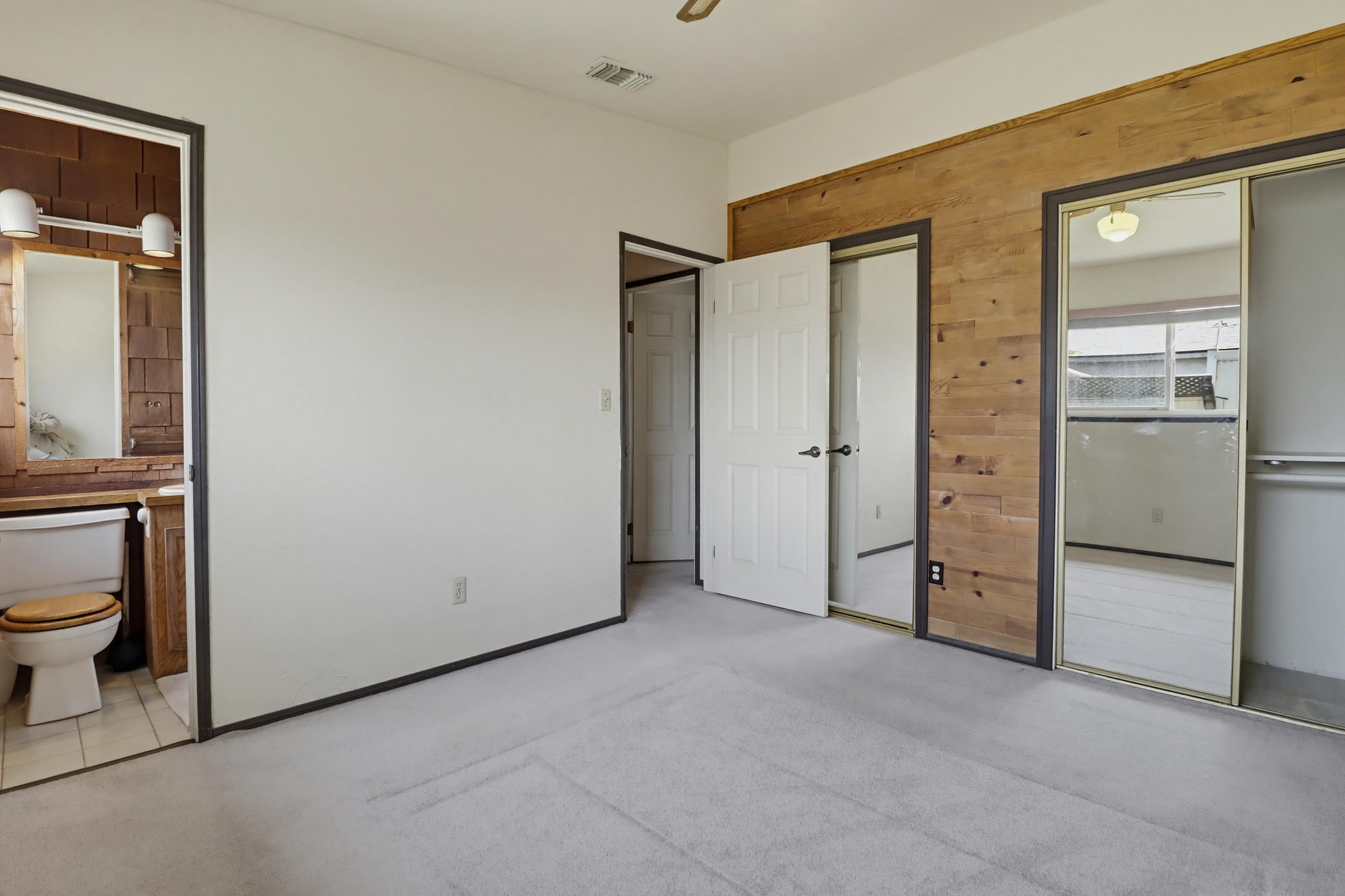 Virtual tour photo 29 of 41 for 737 Hemlock Ave