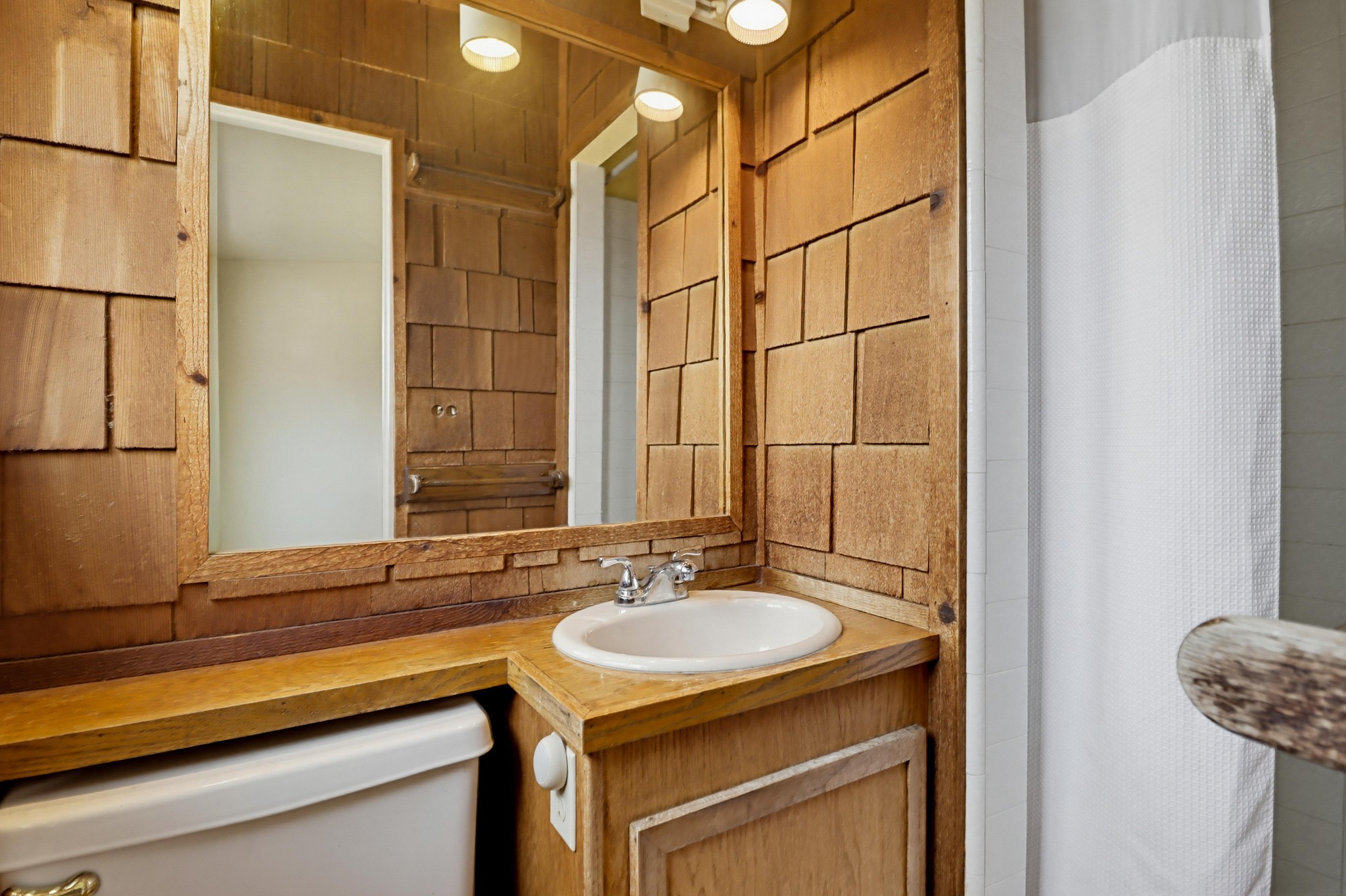 Virtual tour photo 30 of 41 for 737 Hemlock Ave