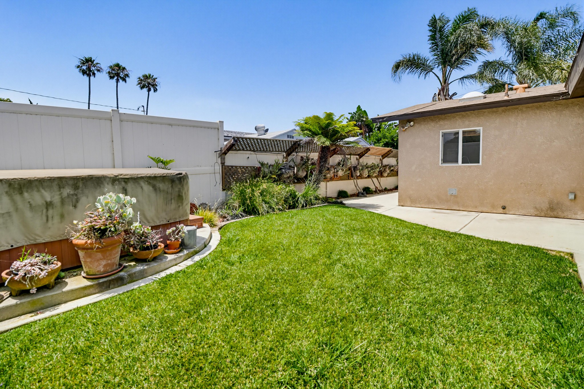 Virtual tour photo 34 of 41 for 737 Hemlock Ave