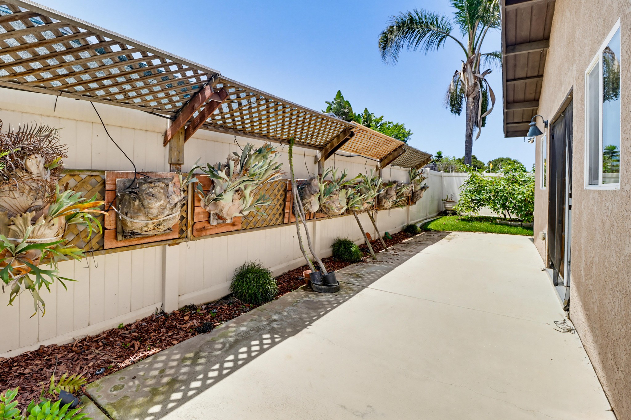 Virtual tour photo 37 of 41 for 737 Hemlock Ave